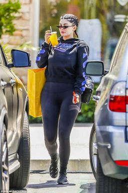 明星私服科普：2018年4月28日，购物，Kylie Jenner