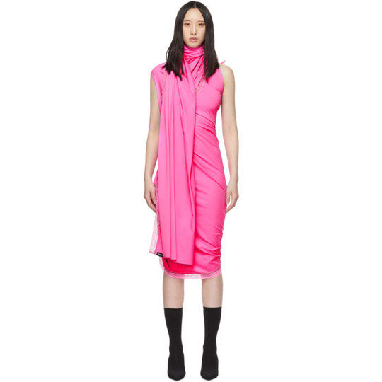 粉色 Lingerie Wrap 连衣裙展示图