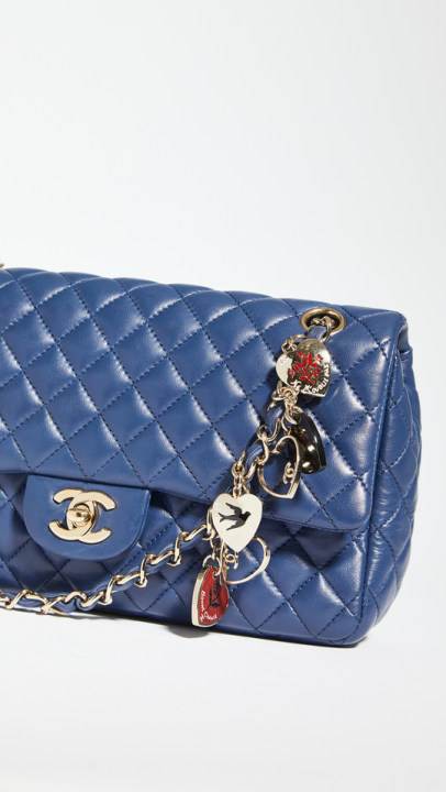 Chanel Lambskin Valentine 10" Shoulder Bag展示图