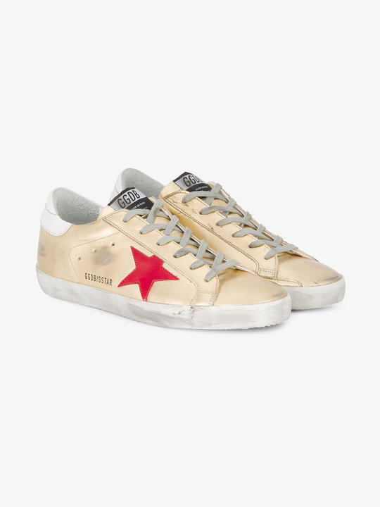 Gold Superstar sneakers展示图