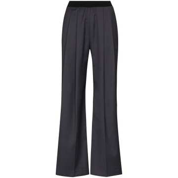 cropped pleat detailed trousers