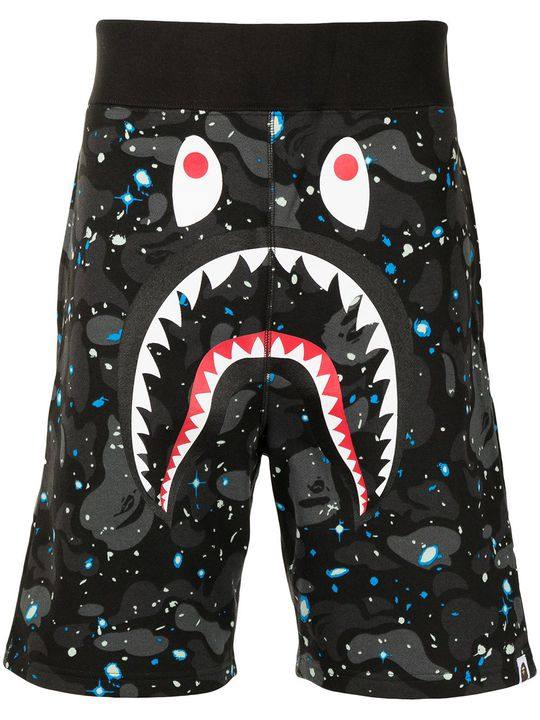 camouflage shark-print track shorts展示图