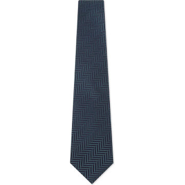 V 字形条纹丝绸领带