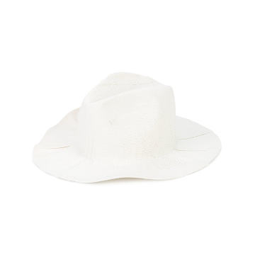wide-brim fedora hat