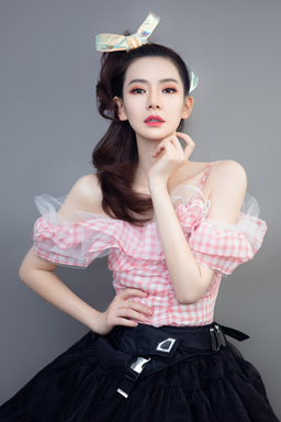 明星私服科普：2020年2月11日，Beauty小姐综艺 ，戚薇