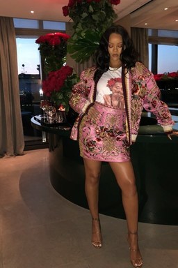 明星私服科普：2018年4月7日，Instagram照片，Rihanna