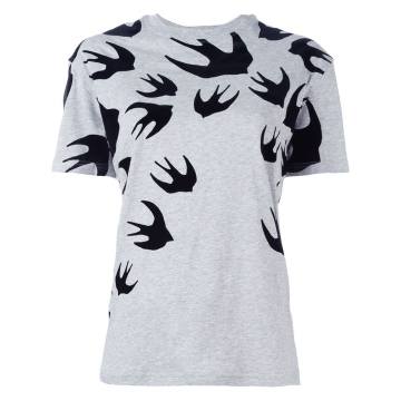 燕子贴花T恤