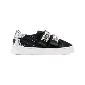 Jewel ornament mesh sneakers