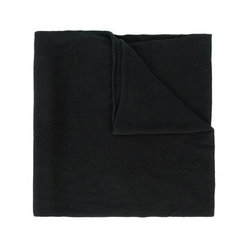 contrast hem scarf