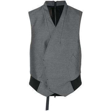 zip back vest