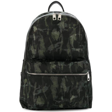 camouflage zipped backpack