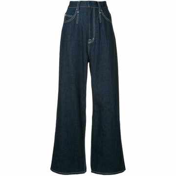 straight-fit trousers