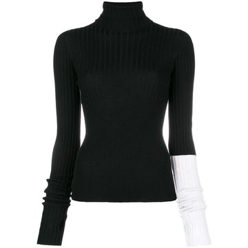 contrasting sleeve knit top