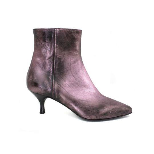 Spritz Ankle Boot In Pink Metallic Leather.展示图