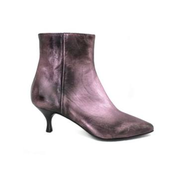 Spritz Ankle Boot In Pink Metallic Leather.