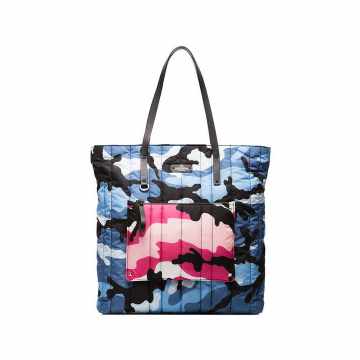 multicoloured camouflage print quilted tote