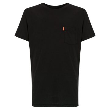 t-shirt with front pocket