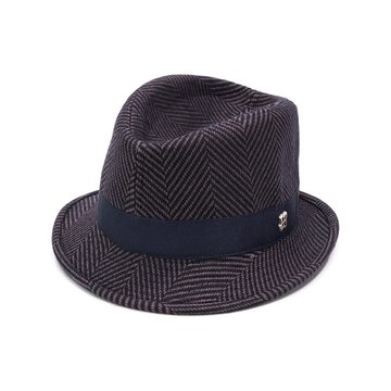 Chris hat