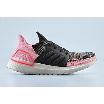 UltraBOOST 19 黑粉配色