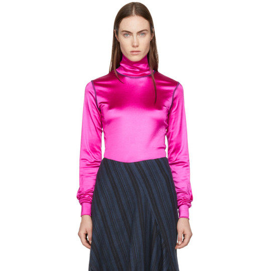 Pink Sleek Turtleneck展示图