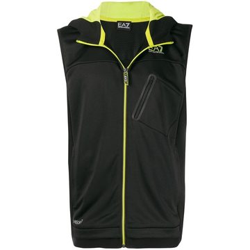 sleeveless sports jacket