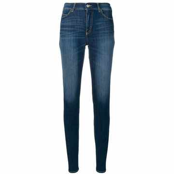 slim fit jeans