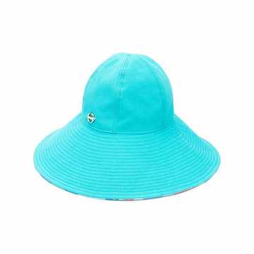 wide brim hat