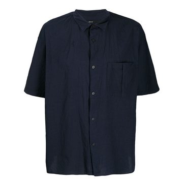 plain shortsleeved shirt