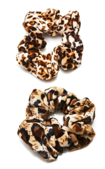 Set-Of-Two Cheetah-Print Velvet Scrunchies展示图