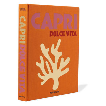 《Capri Dolce Vita》，作者：Cesare Cunaccia，硬皮精装本