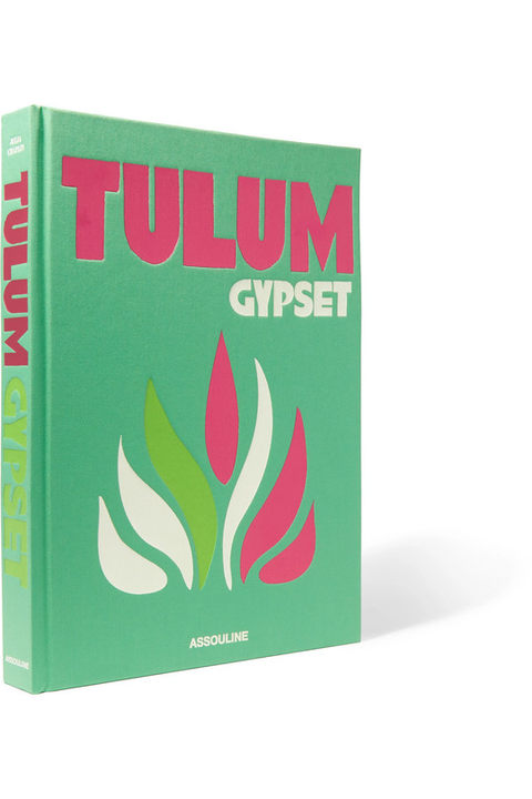 《Tulum Gypset》，硬皮精装本展示图