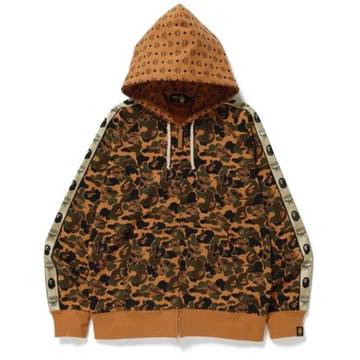 x BAPE 帽衫