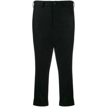 straight-leg cropped trousers