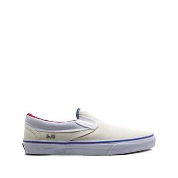 Classic Slip-On sneakers