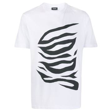 graphic-print T-shirt