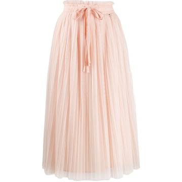 pleated skirt