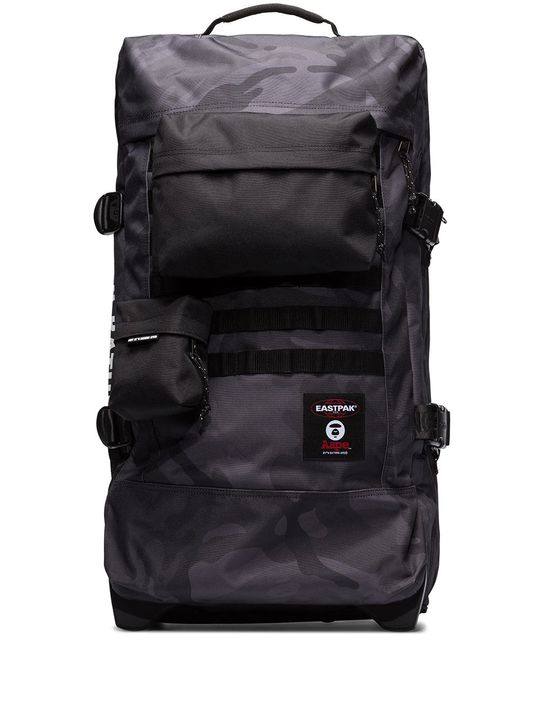 EASTPAK X AAPE TRANVERZ HLDLL GRY CAMO展示图