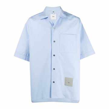 chest-pocket short sleeve shirt