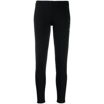 stretch fit leggings