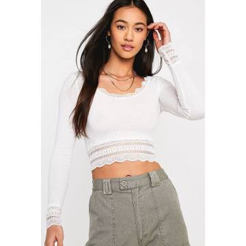 Dame Embroidered Cropped Top