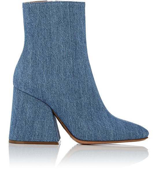 Angled-Heel Denim Ankle Boots展示图