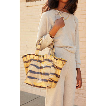 Claire Ruffle Tote