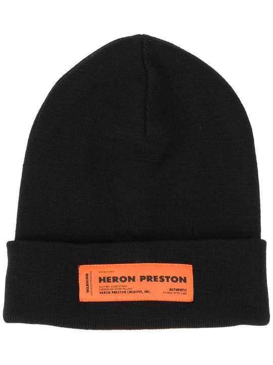 logo patch beanie hat展示图