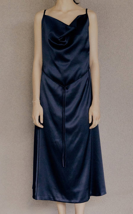 Cowl-Neck Satin Midi Dress展示图