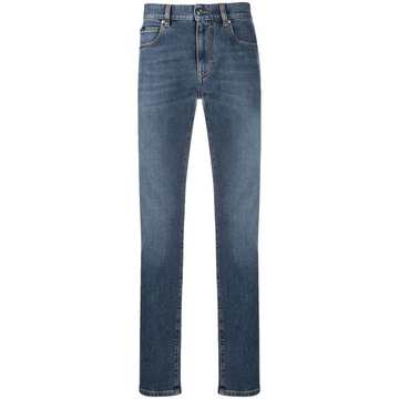 slim fit jeans