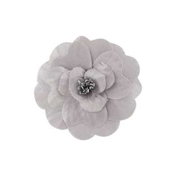 flower motif brooch