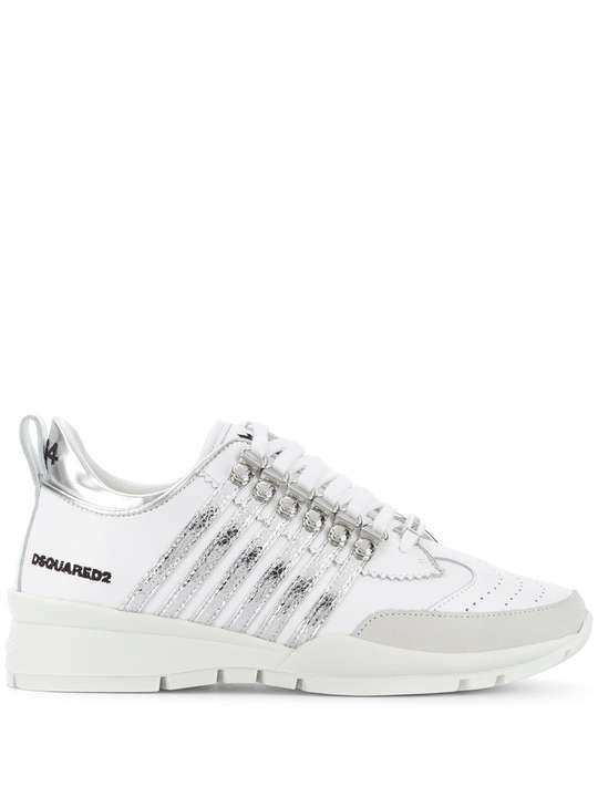 lace up trainers with metallic stripe detail展示图