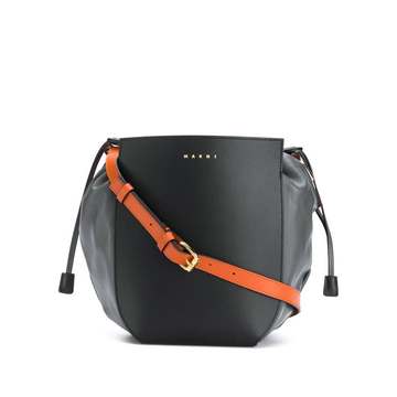 contrast strap bucket bag