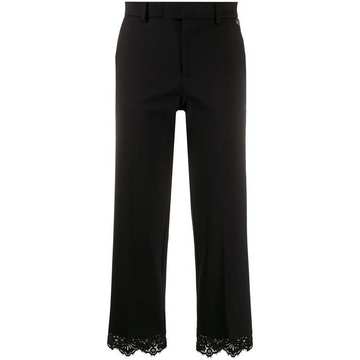 lace-trimmed cropped trousers