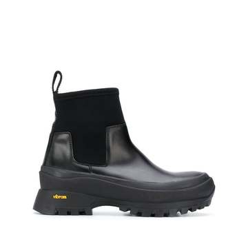 Vibram-sole Chelsea boots